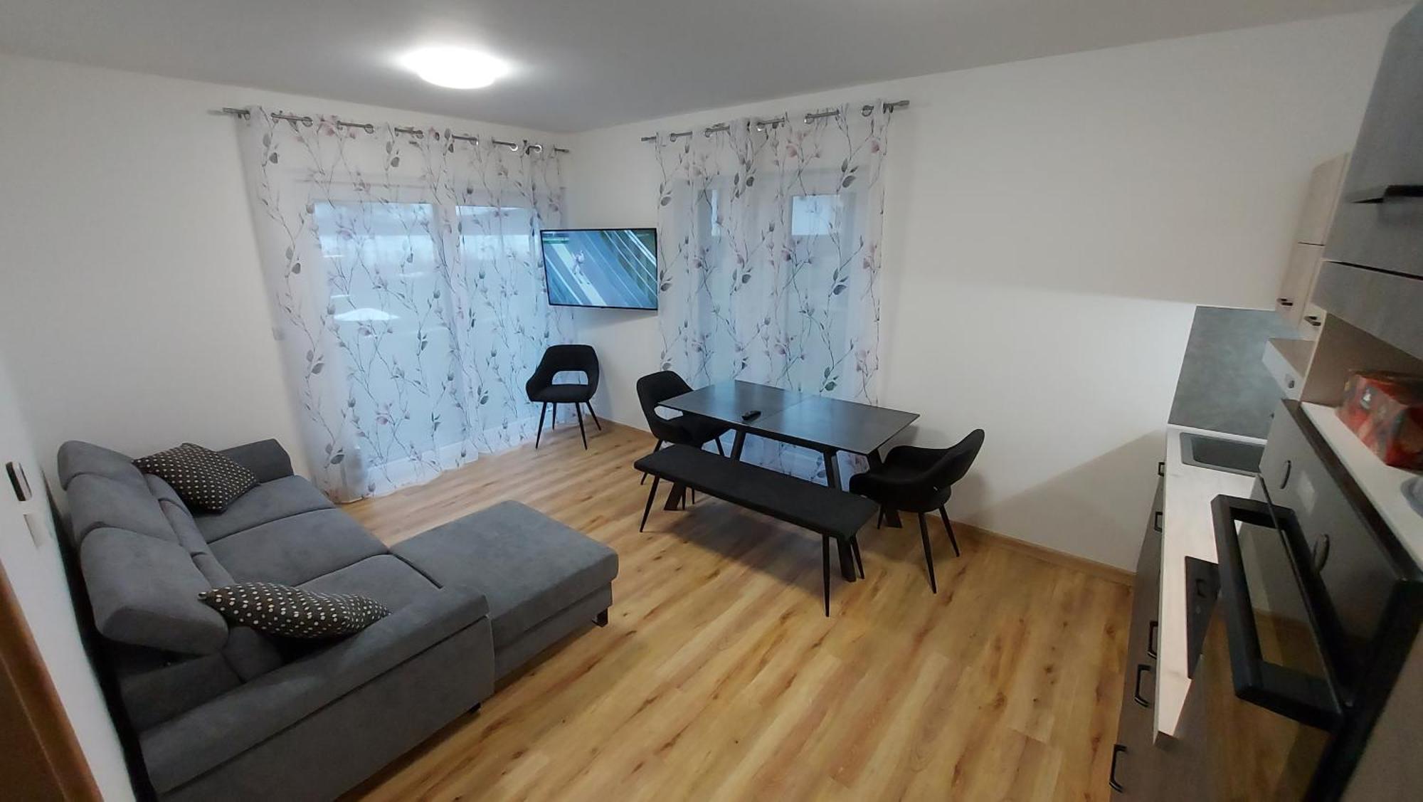 Lipno Apartments Bergmax: Ski Resort Retreat with Garden Terrace Cerna v Posumavi Exterior photo