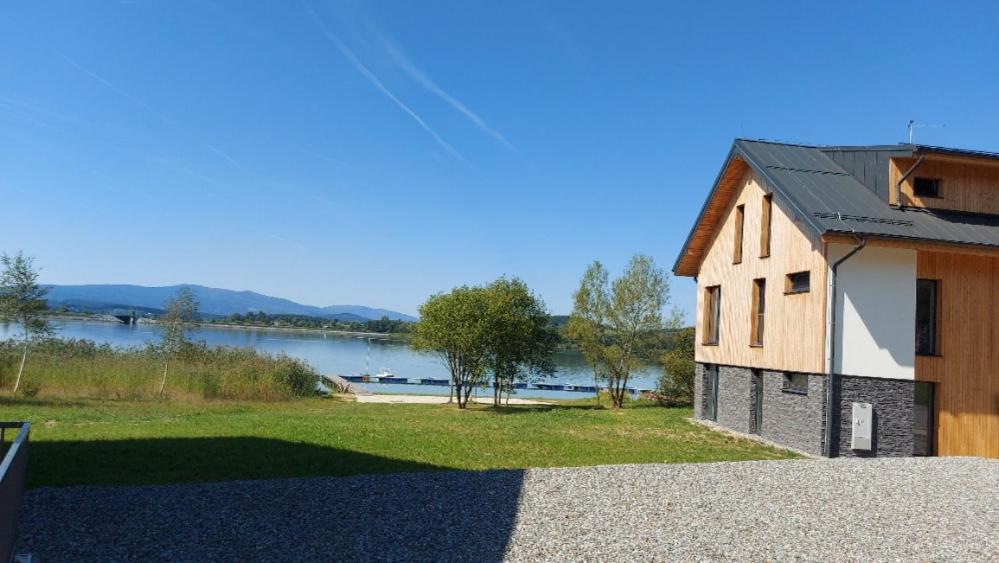 Lipno Apartments Bergmax: Ski Resort Retreat with Garden Terrace Cerna v Posumavi Exterior photo