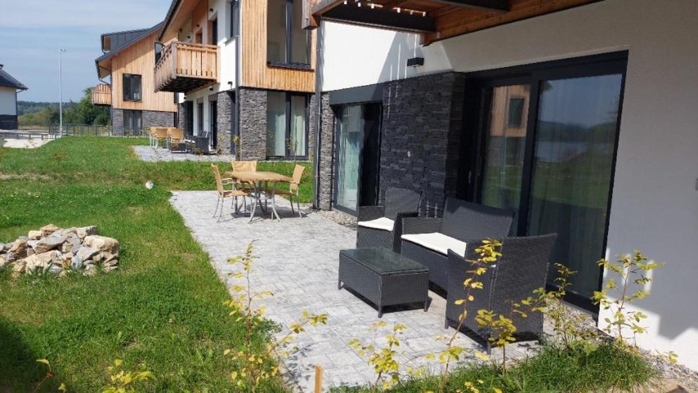 Lipno Apartments Bergmax: Ski Resort Retreat with Garden Terrace Cerna v Posumavi Exterior photo